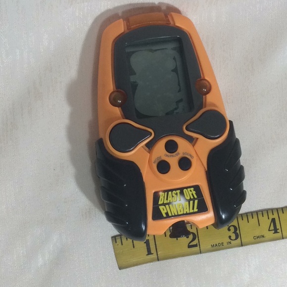 Radio Shack Blast Off Pinball handheld electronic game - Picture 6 of 8